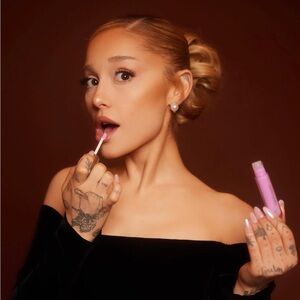 R.e.m. Beauty Essential Drip Glossy Balm Lip Gloss Set of 3 Products NEW